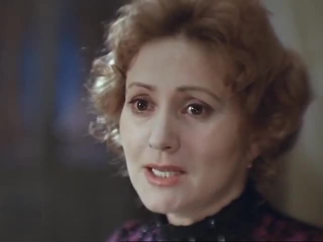 Елена Камбурова (за кадром) Не отходи от меня