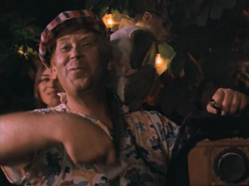 Алла Пугачёва (за кадром) Куда уходит детство